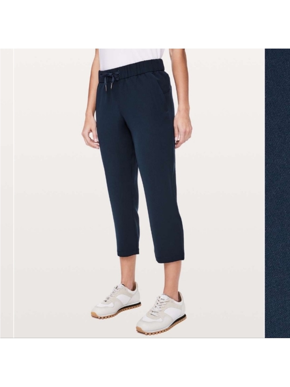 Lululemon On the Fly Crop 23" True Navy Size 8 Drawstring Athleisure Pants